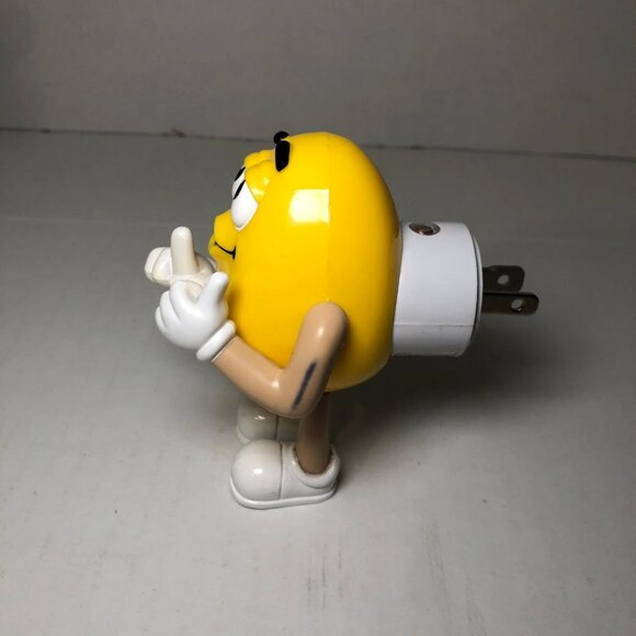 Vintage Yellow M&M Peanut Night Light Electronic, Works - Picture 5 of 9